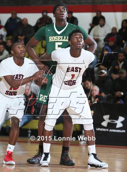 Thumbnail 3 in Roselle Catholic vs. Newark East Side (Hoop Group Tip-Off Showcase) photogallery.