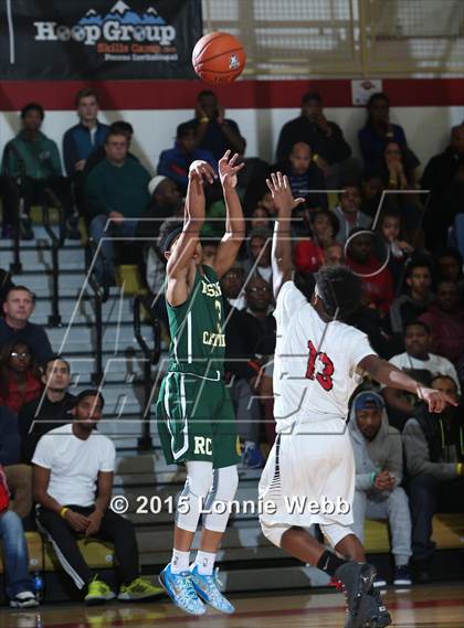 Thumbnail 2 in Roselle Catholic vs. Newark East Side (Hoop Group Tip-Off Showcase) photogallery.