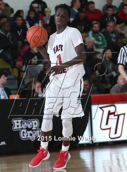 Thumbnail 1 in Roselle Catholic vs. Newark East Side (Hoop Group Tip-Off Showcase) photogallery.