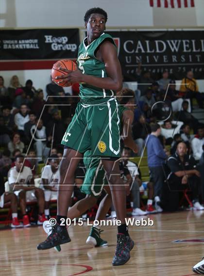 Thumbnail 2 in Roselle Catholic vs. Newark East Side (Hoop Group Tip-Off Showcase) photogallery.