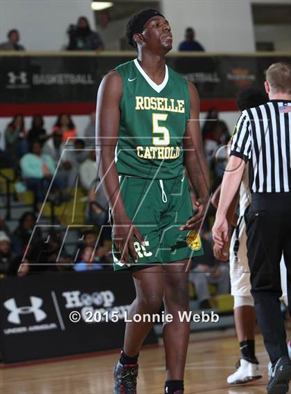 Thumbnail 1 in Roselle Catholic vs. Newark East Side (Hoop Group Tip-Off Showcase) photogallery.