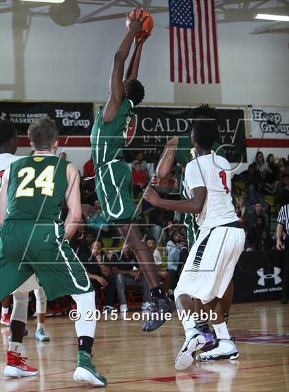 Thumbnail 3 in Roselle Catholic vs. Newark East Side (Hoop Group Tip-Off Showcase) photogallery.