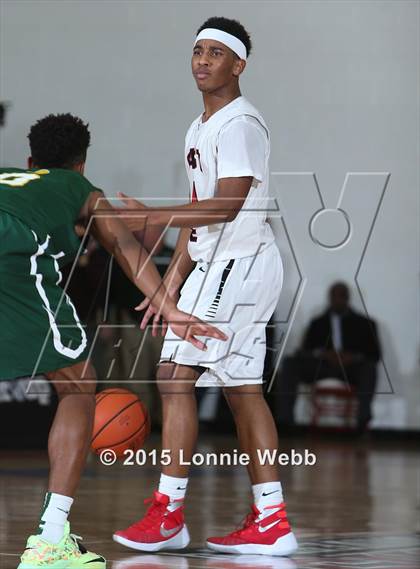 Thumbnail 3 in Roselle Catholic vs. Newark East Side (Hoop Group Tip-Off Showcase) photogallery.