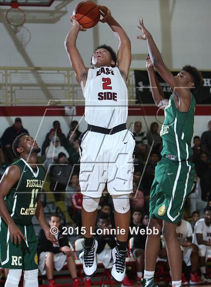Thumbnail 1 in Roselle Catholic vs. Newark East Side (Hoop Group Tip-Off Showcase) photogallery.