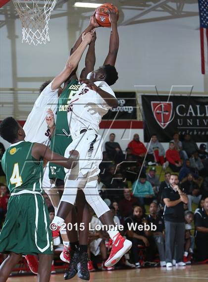 Thumbnail 1 in Roselle Catholic vs. Newark East Side (Hoop Group Tip-Off Showcase) photogallery.