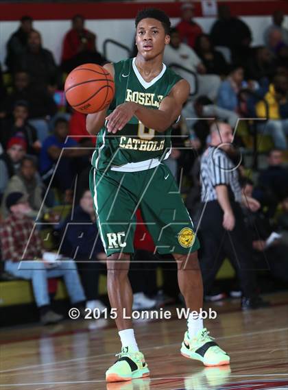 Thumbnail 1 in Roselle Catholic vs. Newark East Side (Hoop Group Tip-Off Showcase) photogallery.