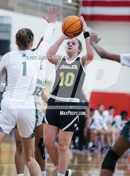 Thumbnail 1 in Oak Park vs  Hamilton (West Coast Holiday Tournament) photogallery.