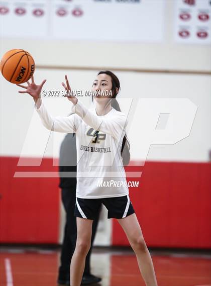 Thumbnail 3 in Oak Park vs  Hamilton (West Coast Holiday Tournament) photogallery.