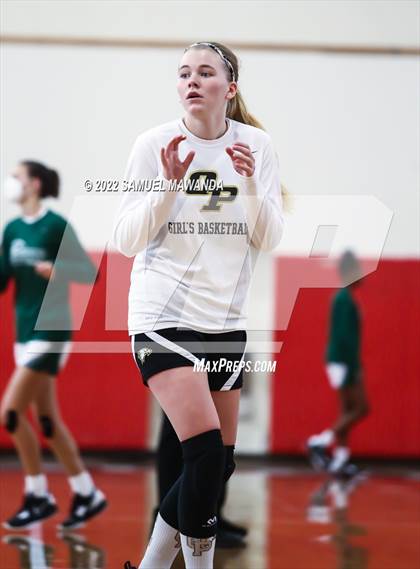 Thumbnail 2 in Oak Park vs  Hamilton (West Coast Holiday Tournament) photogallery.