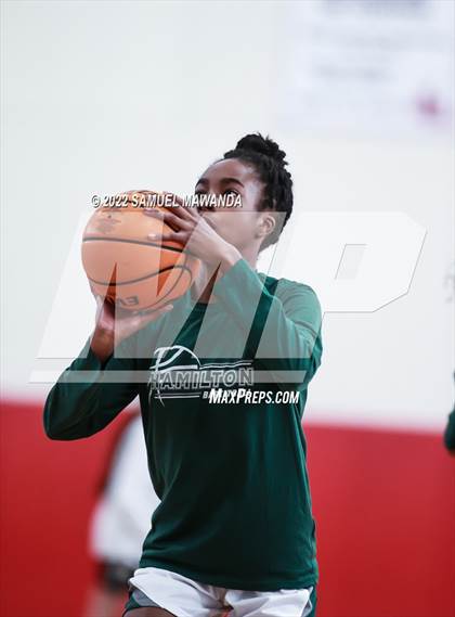 Thumbnail 2 in Oak Park vs  Hamilton (West Coast Holiday Tournament) photogallery.