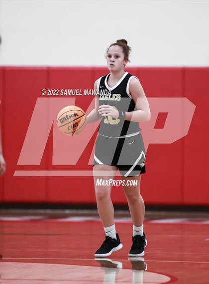 Thumbnail 3 in Oak Park vs  Hamilton (West Coast Holiday Tournament) photogallery.
