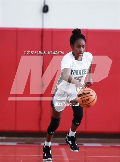 Thumbnail 1 in Oak Park vs  Hamilton (West Coast Holiday Tournament) photogallery.