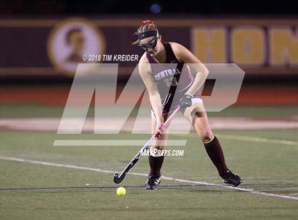 Thumbnail 2 in Palmyra vs Manheim Central (PIAA District 3 2A Semifinal) photogallery.