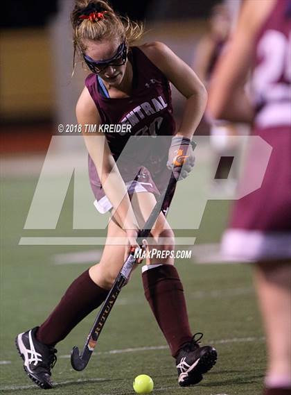 Thumbnail 3 in Palmyra vs Manheim Central (PIAA District 3 2A Semifinal) photogallery.
