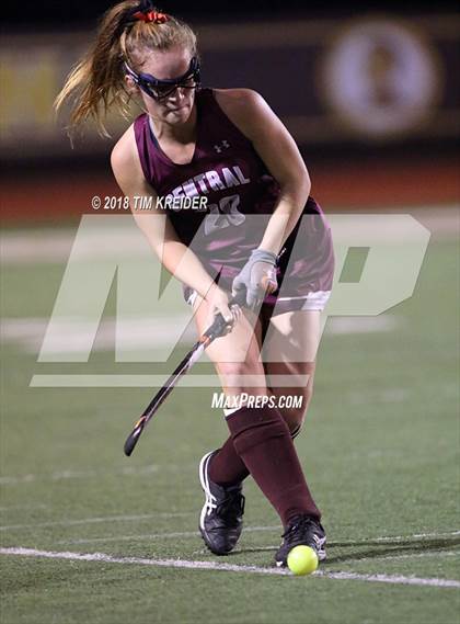 Thumbnail 2 in Palmyra vs Manheim Central (PIAA District 3 2A Semifinal) photogallery.