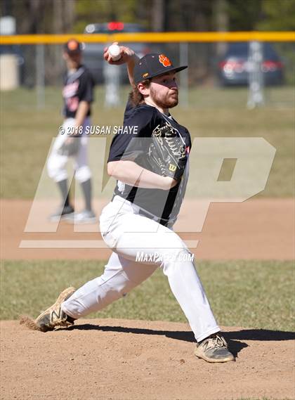 Thumbnail 3 in Maynard @ Tahanto Regional photogallery.