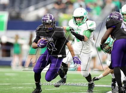 Thumbnail 3 in Lake Dallas vs. Everman (UIL 5A Quarterfinal) photogallery.