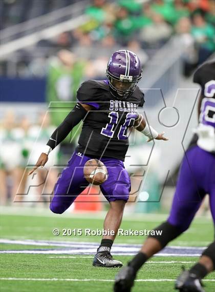 Thumbnail 3 in Lake Dallas vs. Everman (UIL 5A Quarterfinal) photogallery.