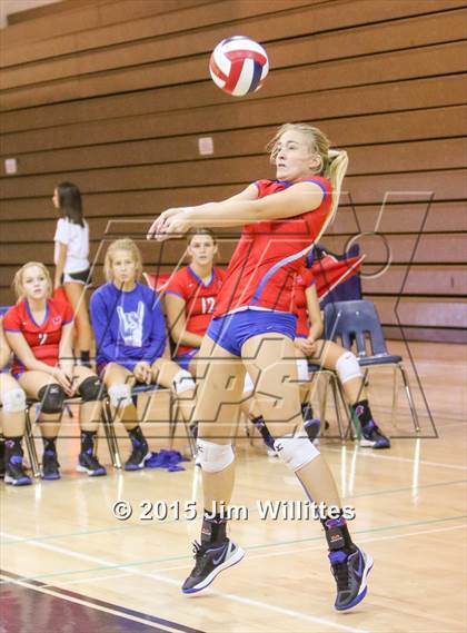 Thumbnail 1 in Mountain View vs. Boulder Creek (HoP Invitational Silver Bracket Final) photogallery.