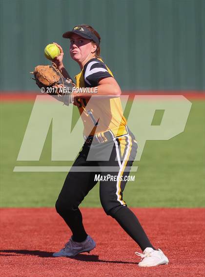 Thumbnail 2 in Plano East vs. Poteet photogallery.