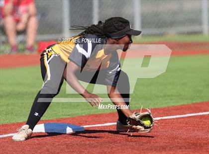 Thumbnail 2 in Plano East vs. Poteet photogallery.