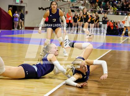 Thumbnail 3 in Platte Valley vs. Resurrection Christian (CHSAA 3A Semifinal) photogallery.
