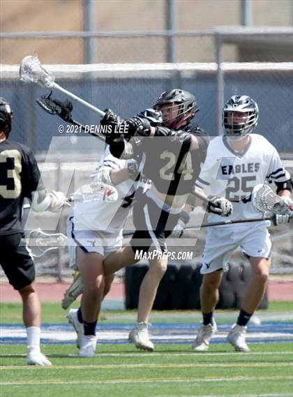 Thumbnail 1 in Whitney @ Vista del Lago photogallery.