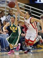 Great sequence for the ball between Brea's Jonae Ervin and Jordan Adams. 