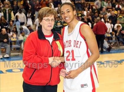 Thumbnail 2 in Brea Olinda vs. Mater Dei (CIF SoCal D2 Final) photogallery.