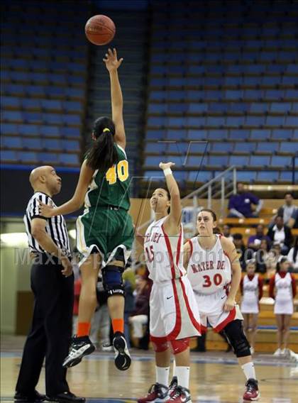 Thumbnail 1 in Brea Olinda vs. Mater Dei (CIF SoCal D2 Final) photogallery.