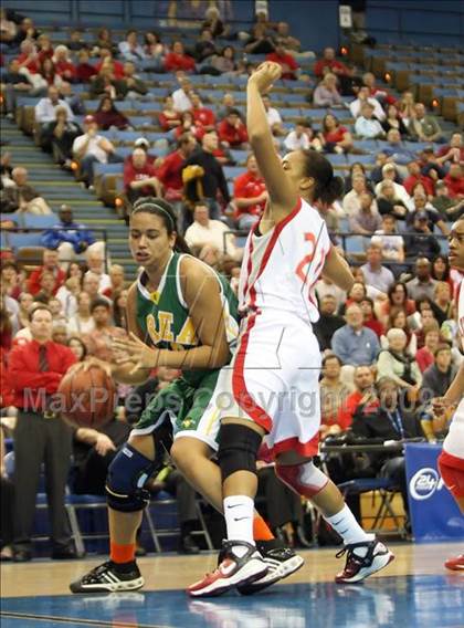 Thumbnail 3 in Brea Olinda vs. Mater Dei (CIF SoCal D2 Final) photogallery.