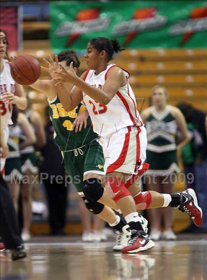 Thumbnail 3 in Brea Olinda vs. Mater Dei (CIF SoCal D2 Final) photogallery.