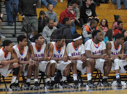 Thumbnail 3 in Rainier Beach vs. Grant (Les Schwab Invitational) photogallery.