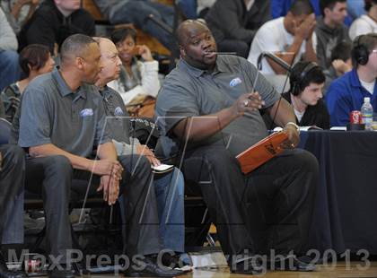 Thumbnail 1 in Rainier Beach vs. Grant (Les Schwab Invitational) photogallery.