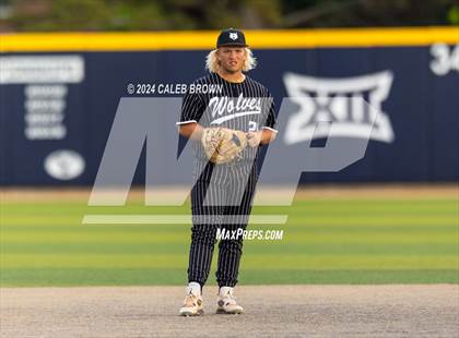 Thumbnail 2 in Lehi vs. Riverton (UHSAA 6A Bracket Play) photogallery.