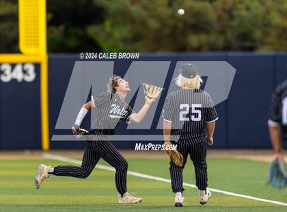 Thumbnail 2 in Lehi vs. Riverton (UHSAA 6A Bracket Play) photogallery.