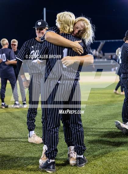 Thumbnail 2 in Lehi vs. Riverton (UHSAA 6A Bracket Play) photogallery.