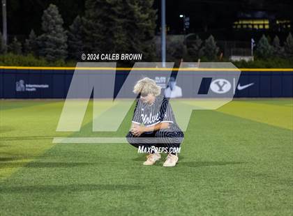 Thumbnail 2 in Lehi vs. Riverton (UHSAA 6A Bracket Play) photogallery.