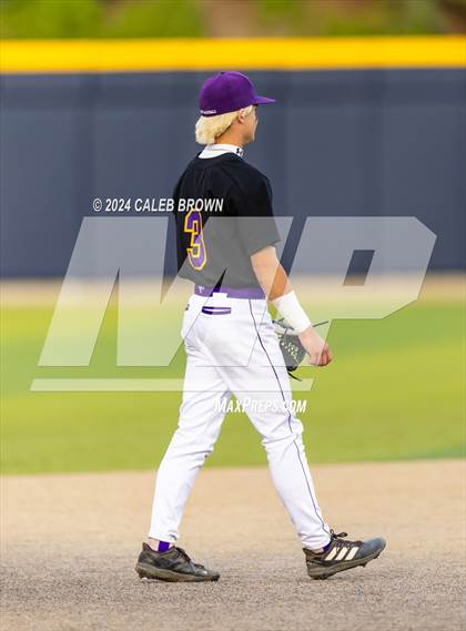 Thumbnail 1 in Lehi vs. Riverton (UHSAA 6A Bracket Play) photogallery.