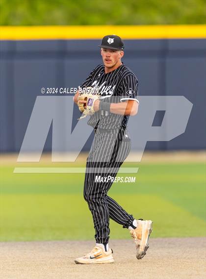 Thumbnail 2 in Lehi vs. Riverton (UHSAA 6A Bracket Play) photogallery.