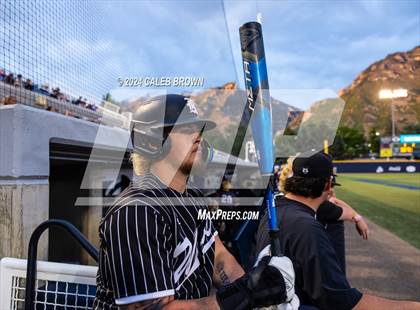 Thumbnail 2 in Lehi vs. Riverton (UHSAA 6A Bracket Play) photogallery.
