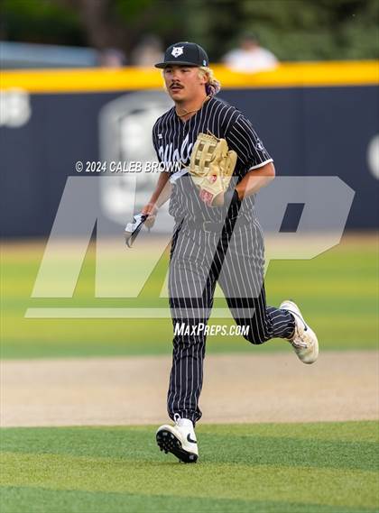 Thumbnail 2 in Lehi vs. Riverton (UHSAA 6A Bracket Play) photogallery.