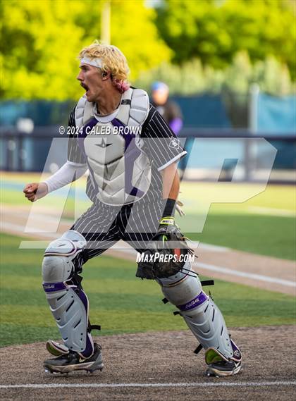 Thumbnail 2 in Lehi vs. Riverton (UHSAA 6A Bracket Play) photogallery.
