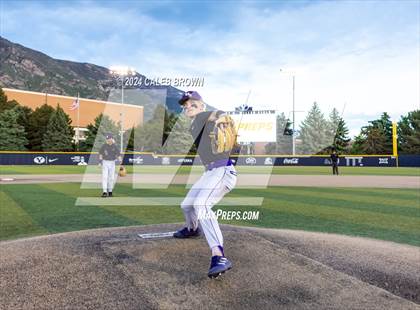 Thumbnail 2 in Lehi vs. Riverton (UHSAA 6A Bracket Play) photogallery.