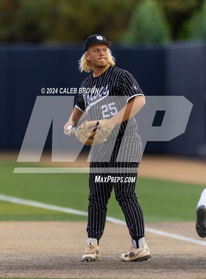 Thumbnail 2 in Lehi vs. Riverton (UHSAA 6A Bracket Play) photogallery.