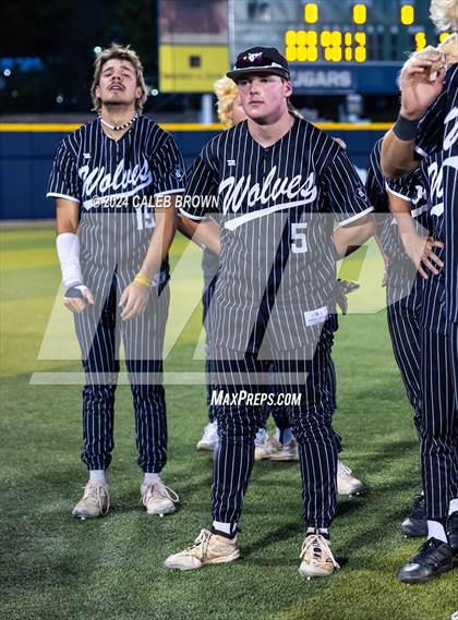 Thumbnail 1 in Lehi vs. Riverton (UHSAA 6A Bracket Play) photogallery.