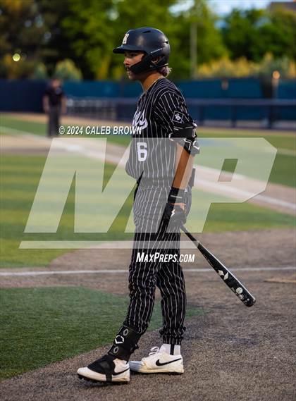 Thumbnail 2 in Lehi vs. Riverton (UHSAA 6A Bracket Play) photogallery.