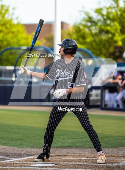 Thumbnail 2 in Lehi vs. Riverton (UHSAA 6A Bracket Play) photogallery.