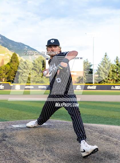 Thumbnail 3 in Lehi vs. Riverton (UHSAA 6A Bracket Play) photogallery.
