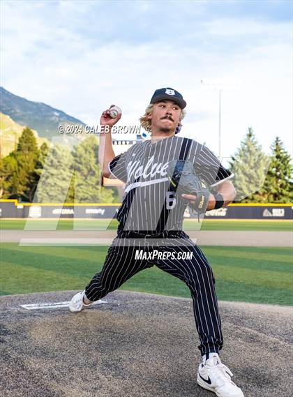 Thumbnail 2 in Lehi vs. Riverton (UHSAA 6A Bracket Play) photogallery.